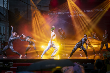 Narodne noše - 1. dan (28)